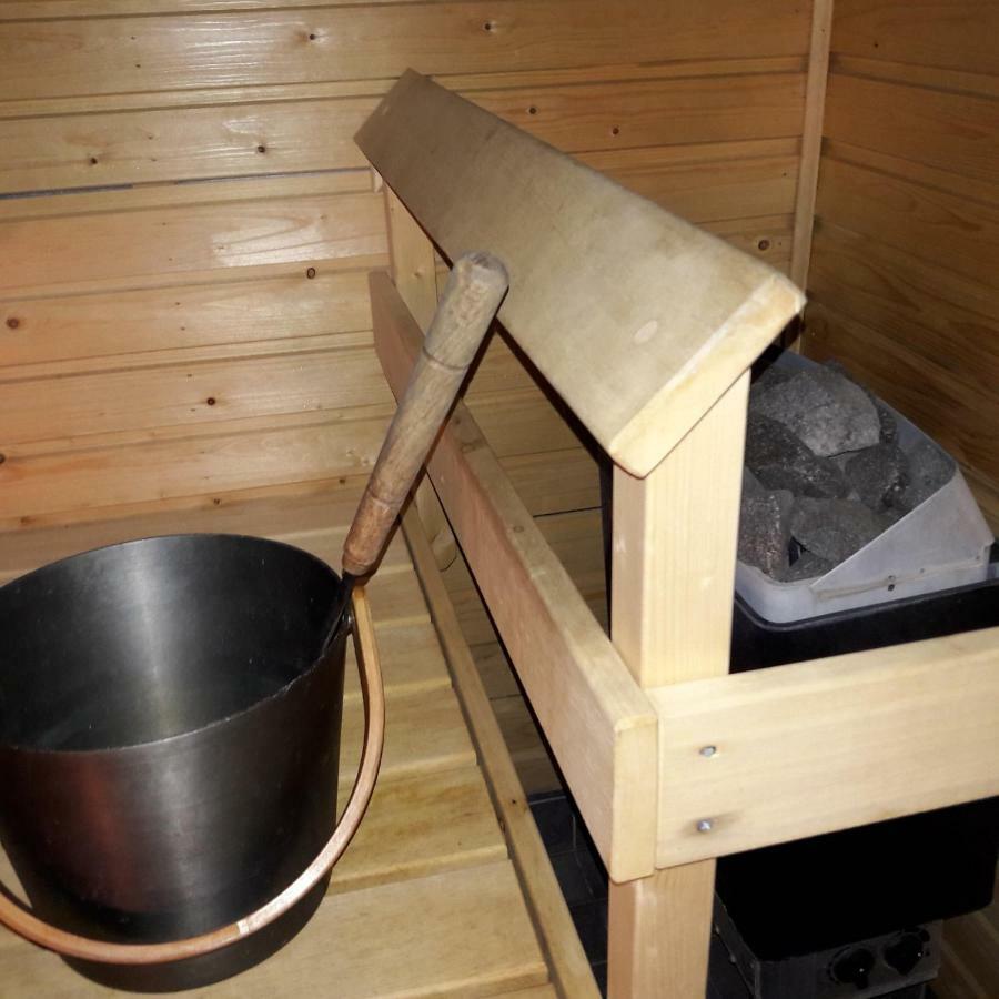Koti Pyhaejaerven Rannalla Tampereella Kültér fotó